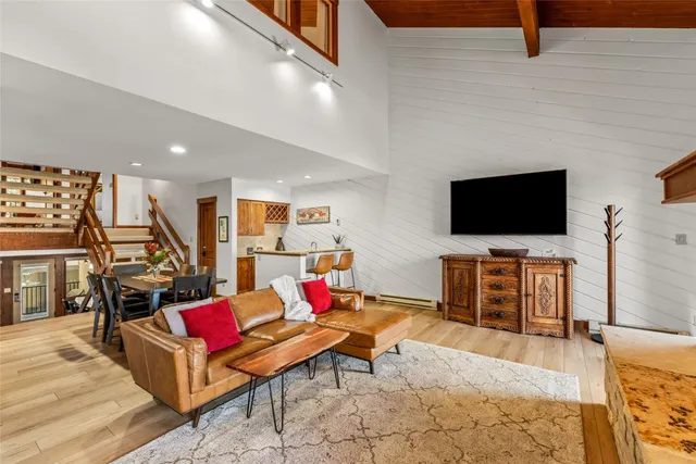 $1,809,000 | 2315 Ski Trail Lane, Unit 10, Steamboat Springs, CO 80487