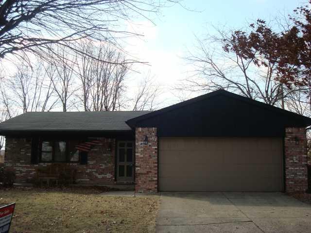 1110 Apple Valley Road Greenwood, IN 46142 - Photo 1 of 12 Gallery Image 1