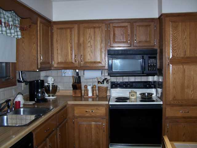 1110 Apple Valley Road Greenwood, IN 46142 - Photo 2 of 12 Gallery Image 2