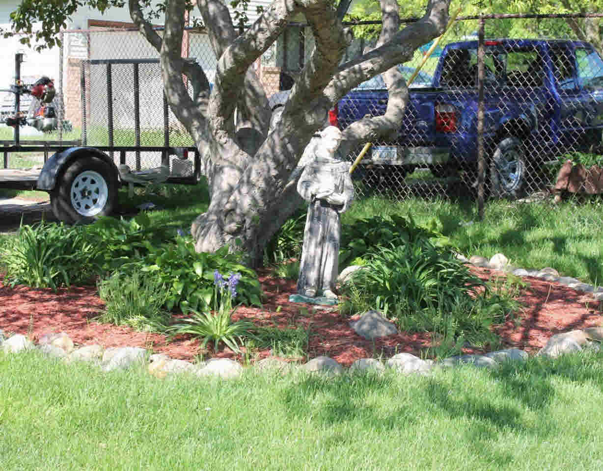 2140 Reid Road Flint, MI 48507 - Photo 48 of 48 21299021-47.JPG