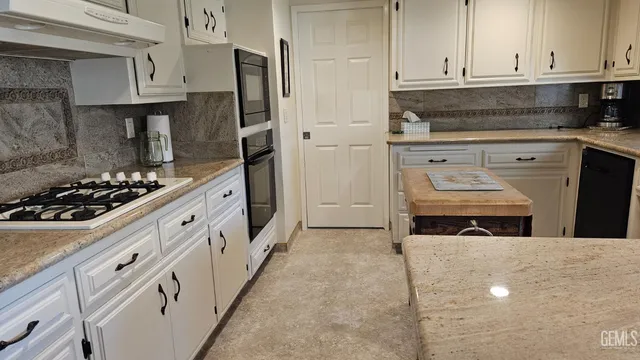 $595,000 | Undisclosed Address, Bakersfield, CA 93309