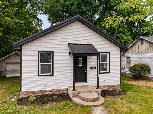 $160,000 | 308 West Boston Street, Syracuse, IN 46567
