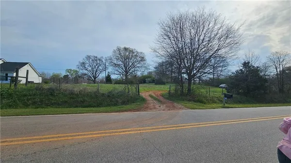 $175,000 | 749 Chambers Road, Commerce, GA 30530