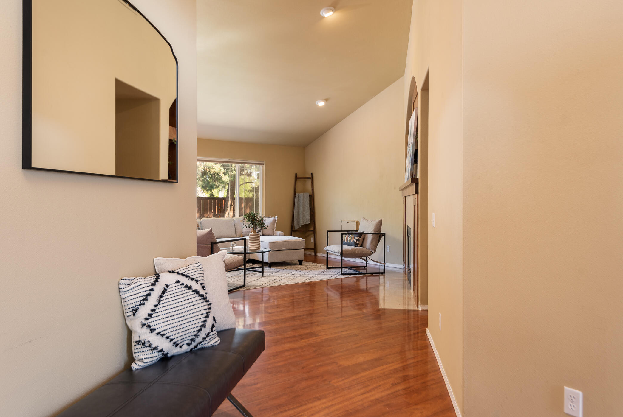 1704 Southeast Virginia Road Bend, OR 97702 - Photo 2 of 29 The foyer leads into the great room