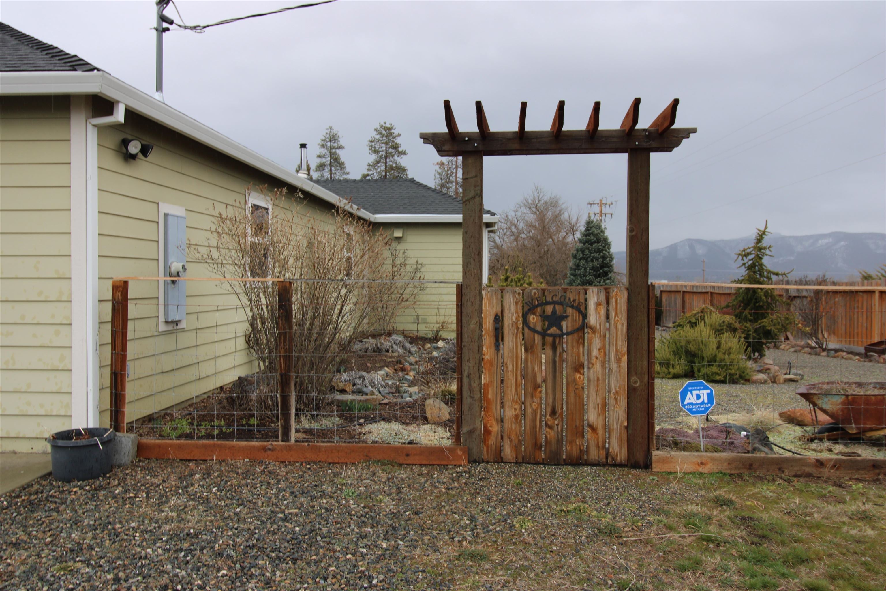 7204 Quartz Valley Road Fort Jones, CA 96032 - Photo 5 of 45 Gallery Image 5