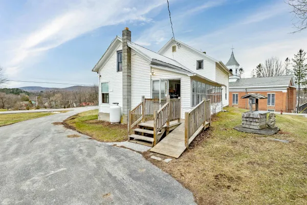 $525,000 | 2 River Road, Fairfax, VT 05454