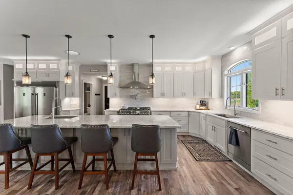 $1,750,000 | W10415 521st Avenue, Prescott, WI 54021