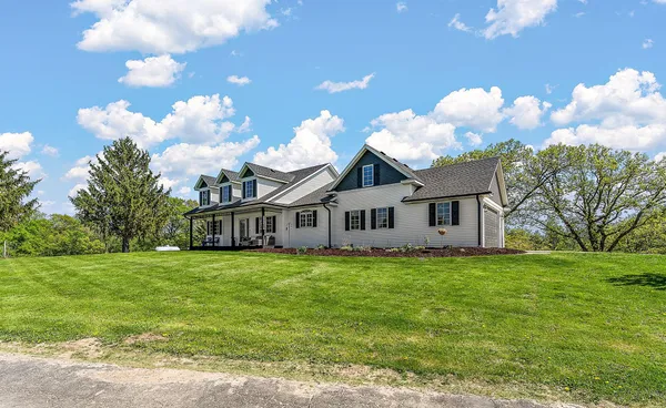 $1,750,000 | W10415 521st Avenue, Prescott, WI 54021