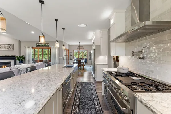 $1,750,000 | W10415 521st Avenue, Prescott, WI 54021