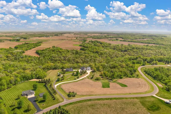 $1,750,000 | W10415 521st Avenue, Prescott, WI 54021