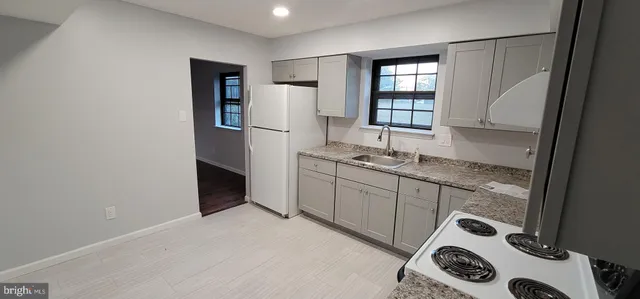 $485,000 | 9 Candlewood Circle, Marlton, NJ 08053