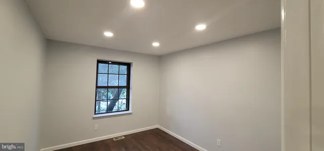 $485,000 | 9 Candlewood Circle, Marlton, NJ 08053