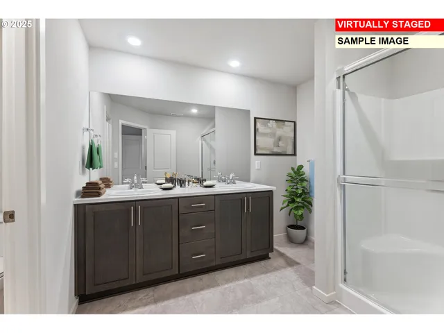 $399,900 | 687 Merriott Lane, Woodburn, OR 97071