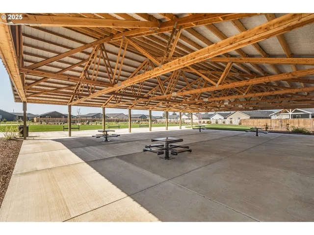 $399,900 | 687 Merriott Lane, Woodburn, OR 97071