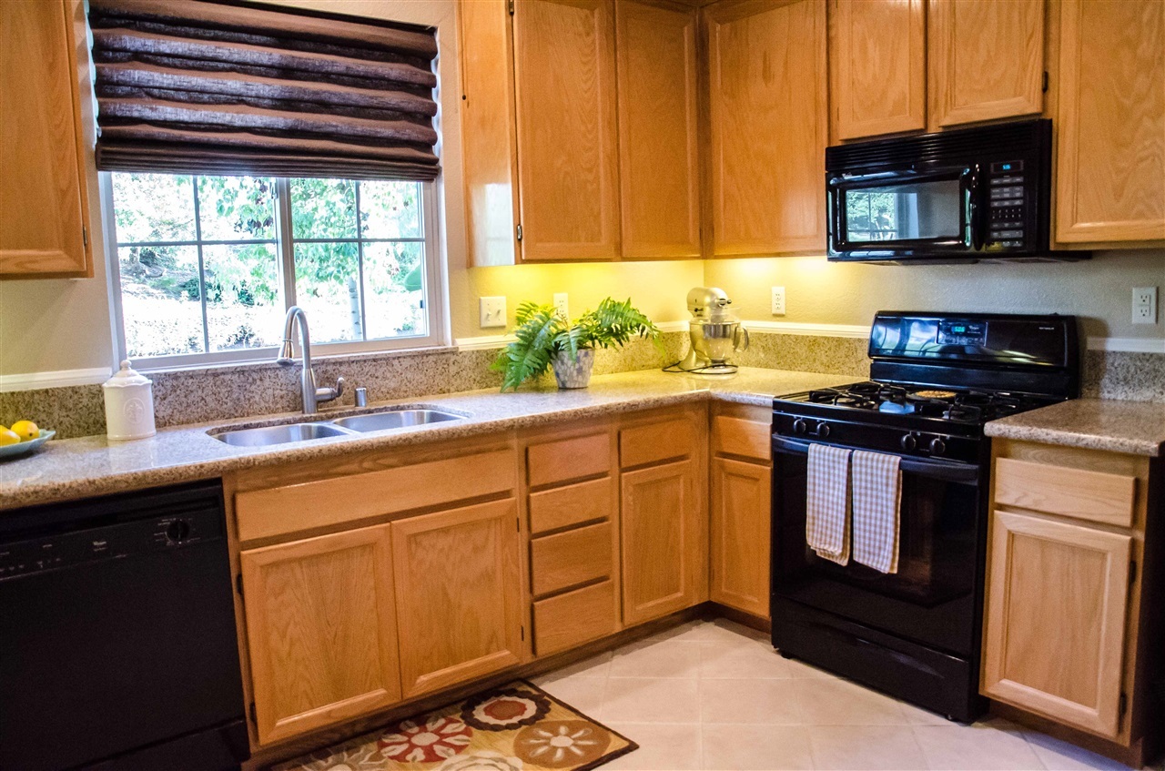 4050 Craven Road, Unit 46 Oceanside, CA 92057 - Photo 3 of 18