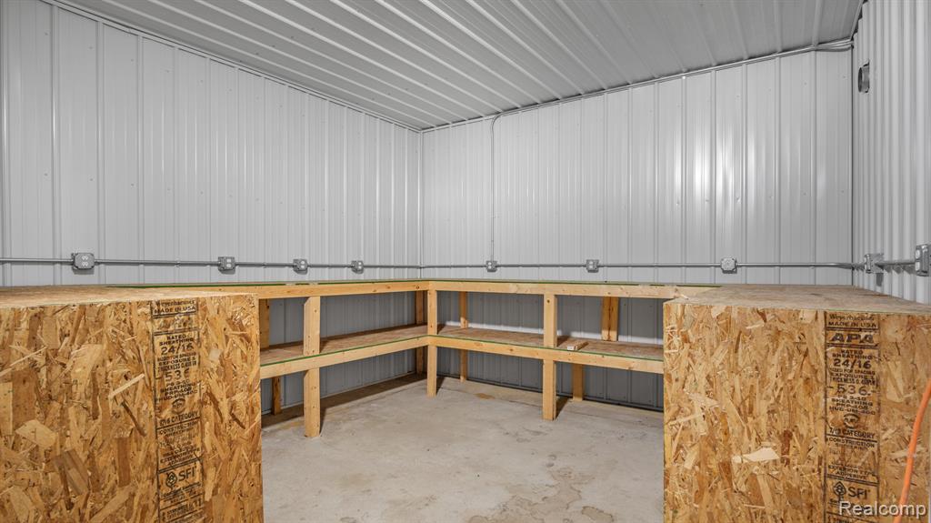 7102 State Road Millington, MI 48746 - Photo 10 of 38