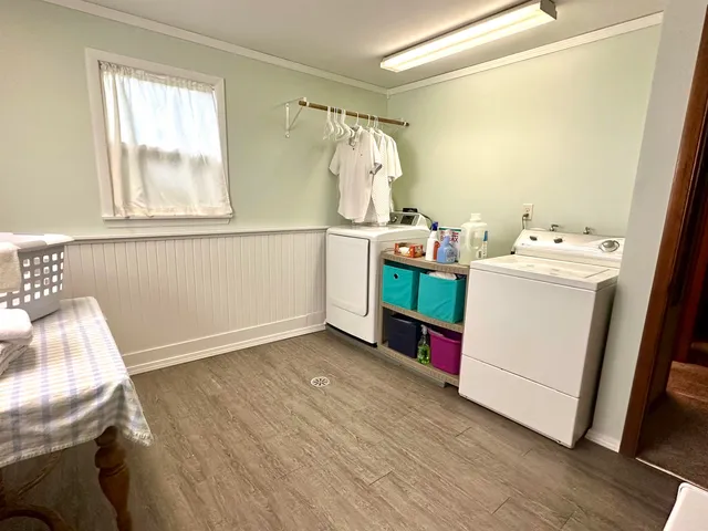 $324,500 | 118 West Greenfield Drive, Little Chute, WI 54140