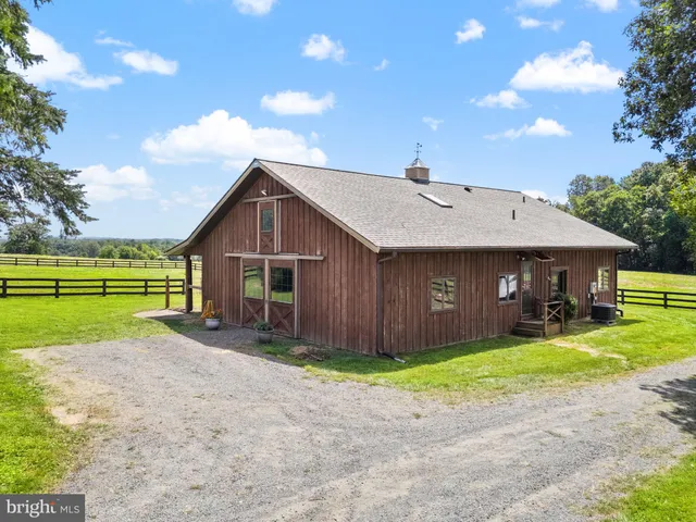 $2,495,000 | 35771 Snake Hill Road, Middleburg, VA 20117