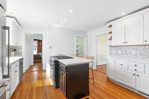 $2,625,000 | 72 B Street, Hull, MA 02045