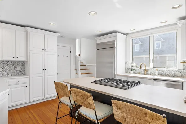$2,625,000 | 72 B Street, Hull, MA 02045