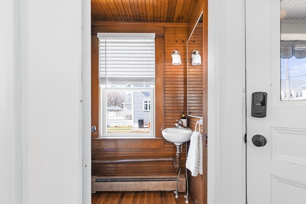 72 B Street Hull, MA 02045 - Photo 17 of 42