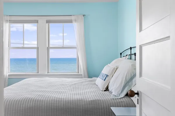 $2,625,000 | 72 B Street, Hull, MA 02045