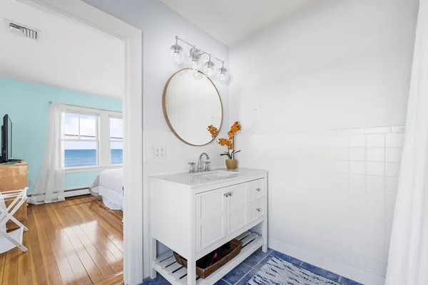$2,625,000 | 72 B Street, Hull, MA 02045