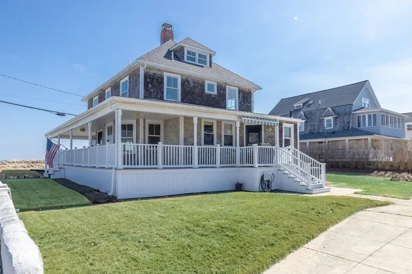 $2,625,000 | 72 B Street, Hull, MA 02045