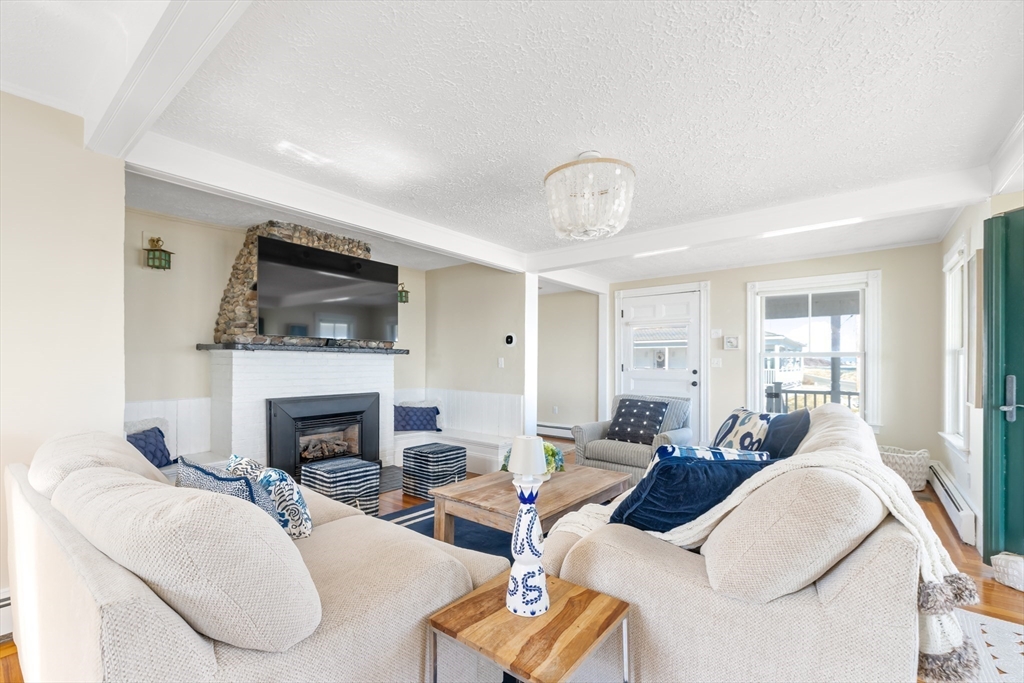 72 B Street Hull, MA 02045 - Photo 7 of 42