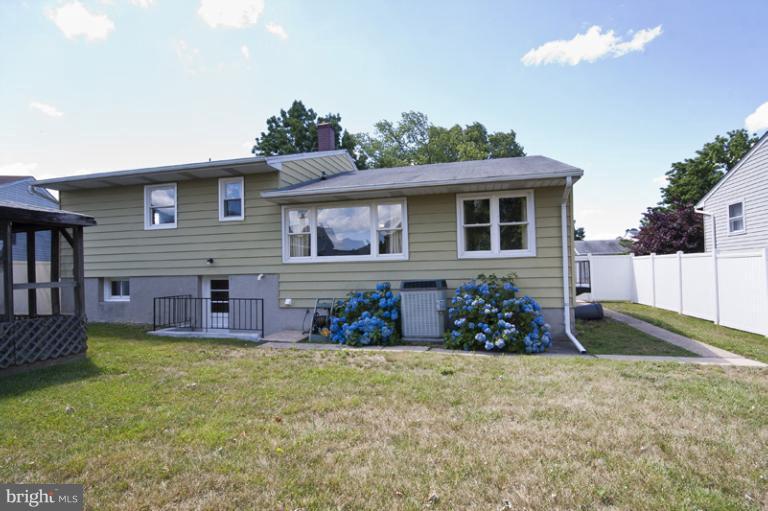 4714 Vicky Road Baltimore, MD 21236 - Photo 4 of 20 Exterior (Rear)