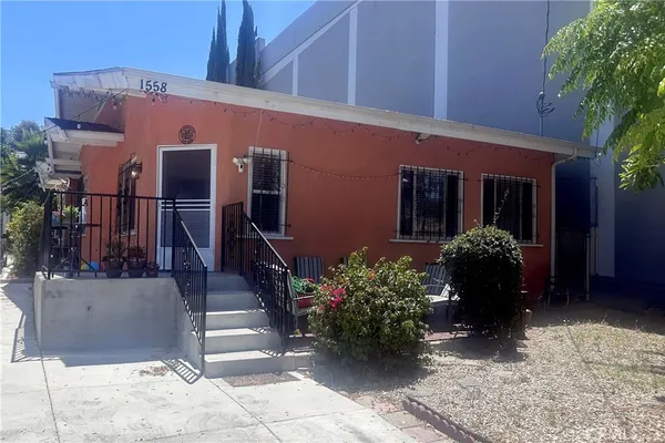 $1,199,000 | 1558 North Kenmore Avenue, Los Angeles, CA 90027