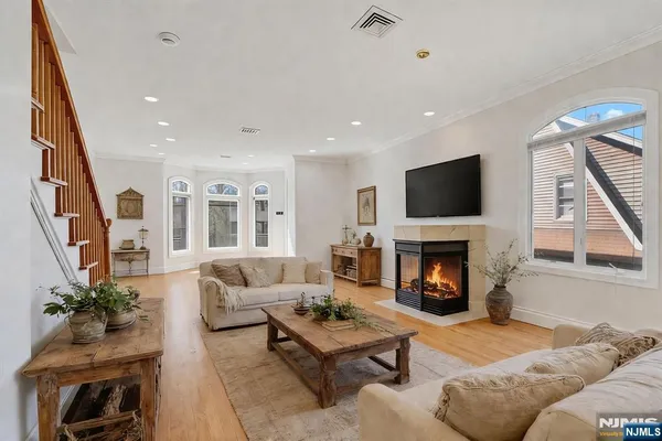 $985,000 | 236 Columbus Avenue, Unit A, Palisades Park, NJ 07650