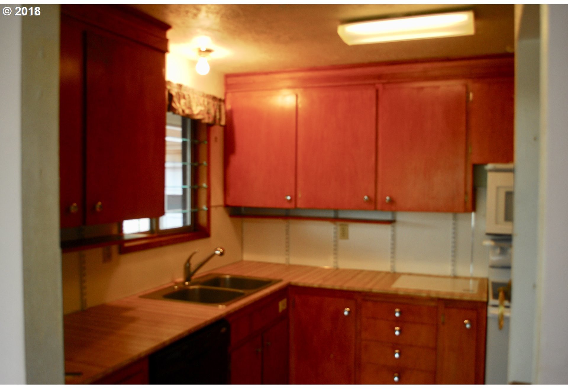 1580 Rainier Road Woodburn, OR 97071 - Photo 15 of 21 Gallery Image 15