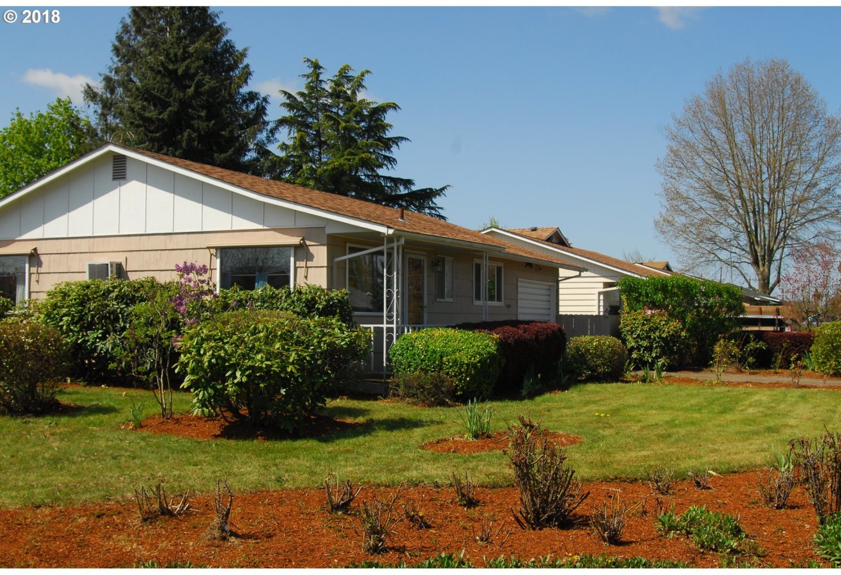 1580 Rainier Road Woodburn, OR 97071 - Photo 3 of 21 Gallery Image 3