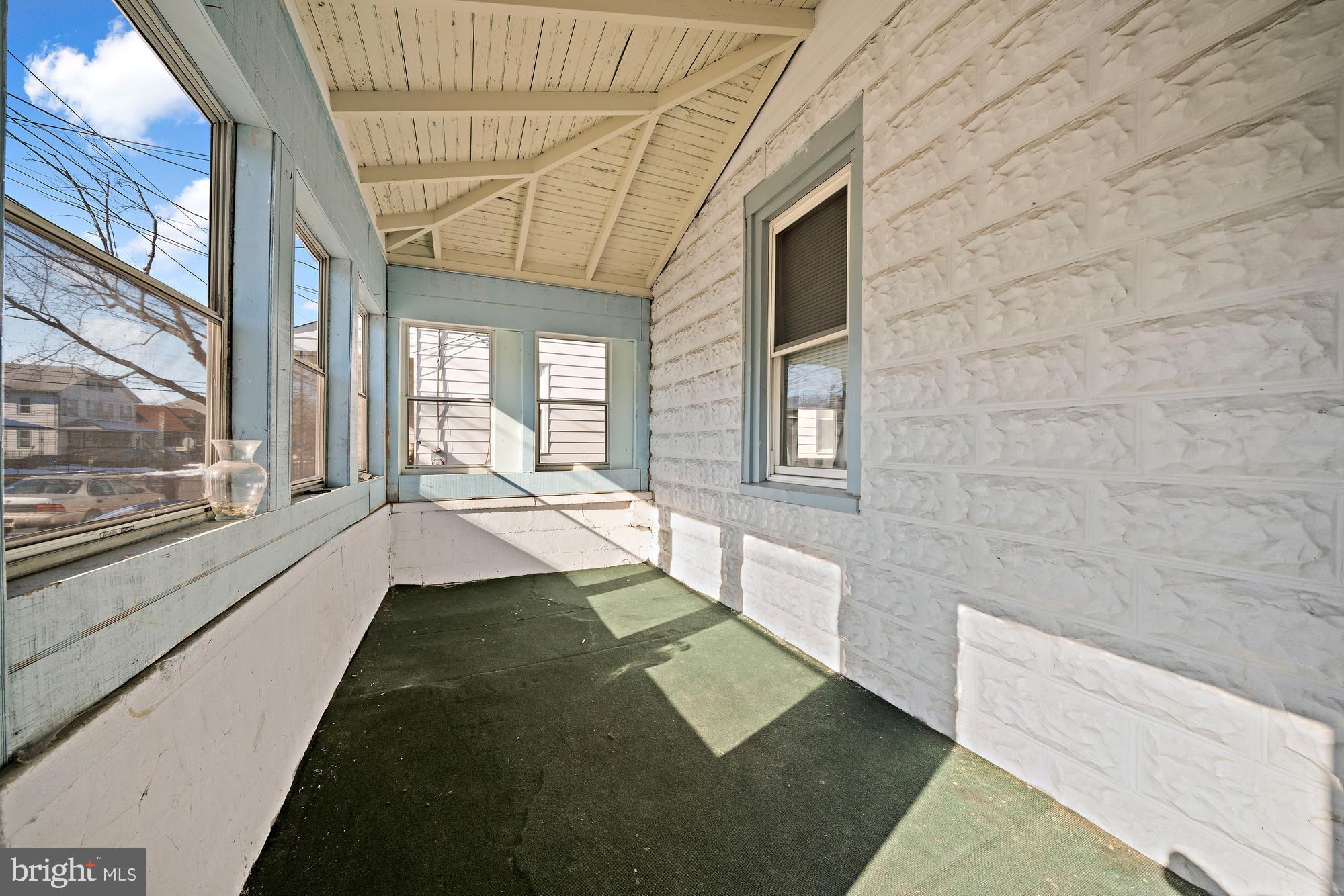 509 Delaware Avenue Riverside, NJ 08075 - Photo 2 of 22