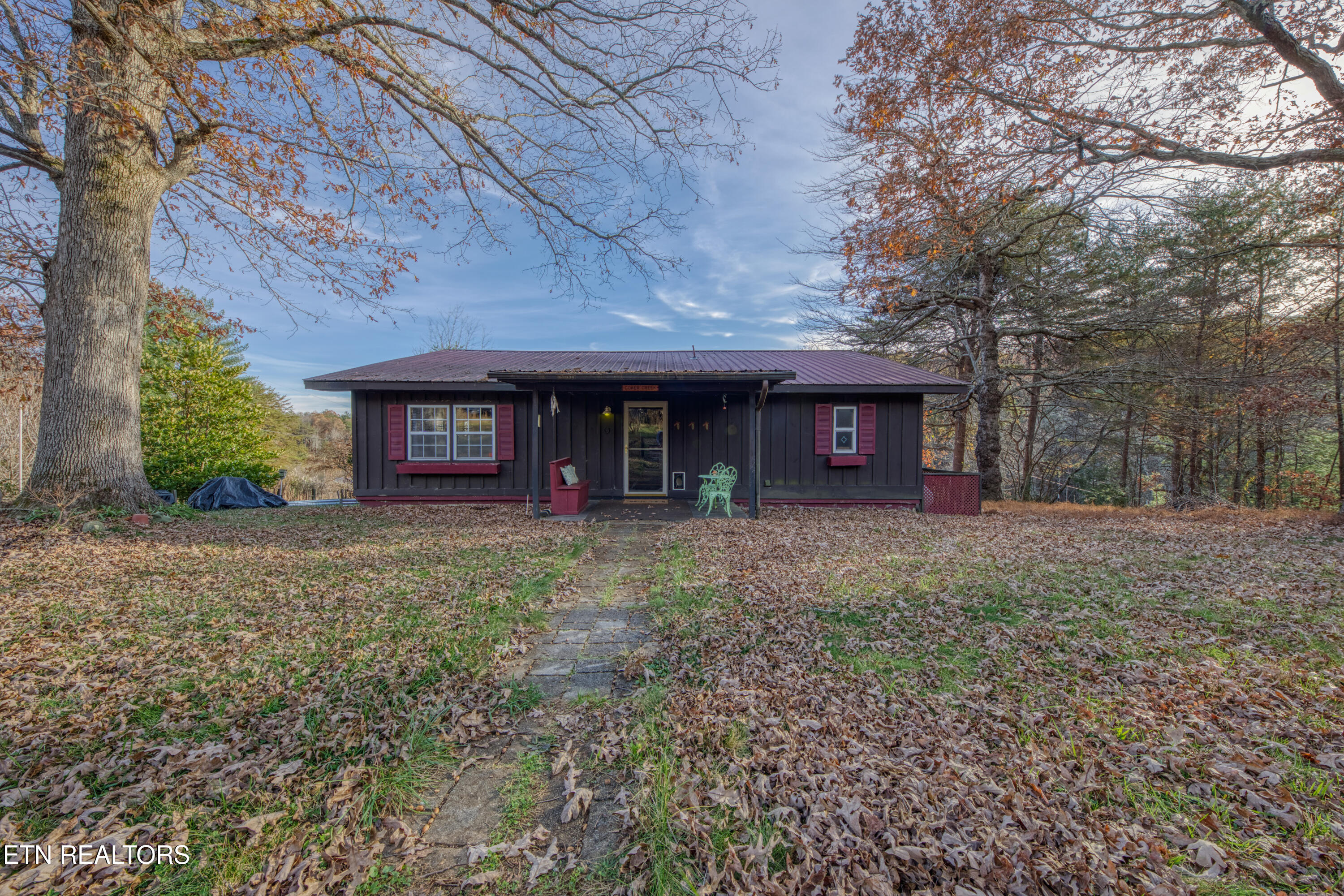 533 Epperson Road Tellico Plains, TN 37385 - Photo 1 of 54 0H3A9327_65