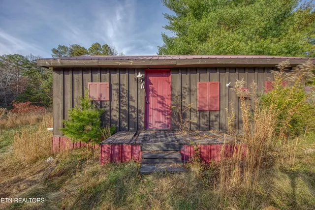 $359,000 | 533 Epperson Road, Tellico Plains, TN 37385
