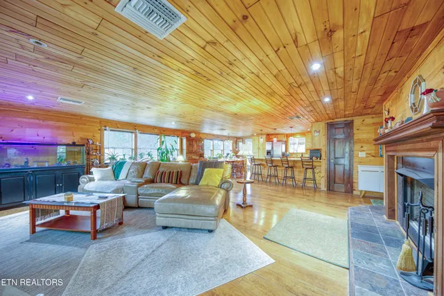 $359,000 | 533 Epperson Road, Tellico Plains, TN 37385