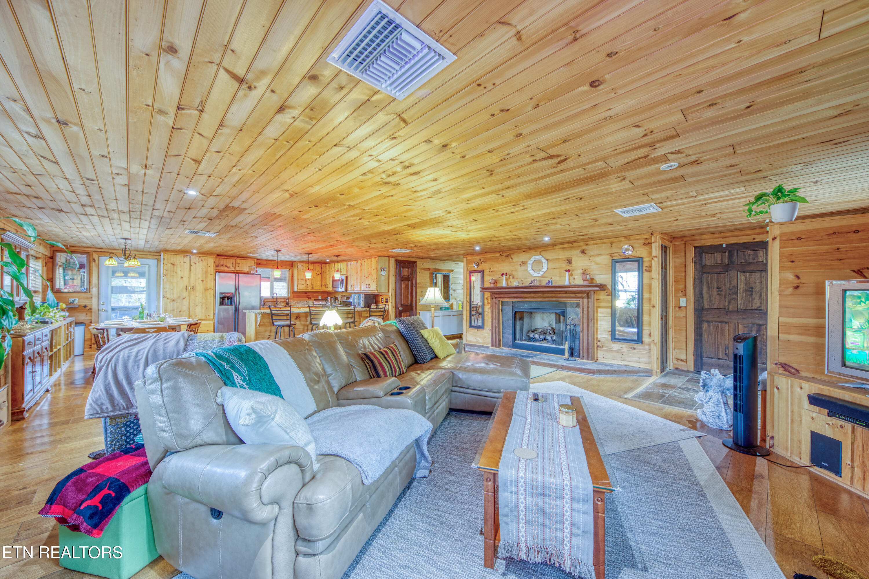 533 Epperson Road Tellico Plains, TN 37385 - Photo 10 of 54 0H3A9423_91