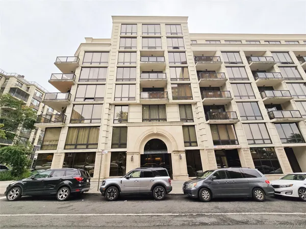 $638,000 | 63-36 99th Street, Unit 5B | Rego Park