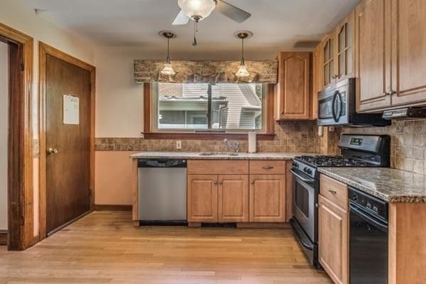 15 Homewood Road Boston, MA 02132 - Photo 6 of 17