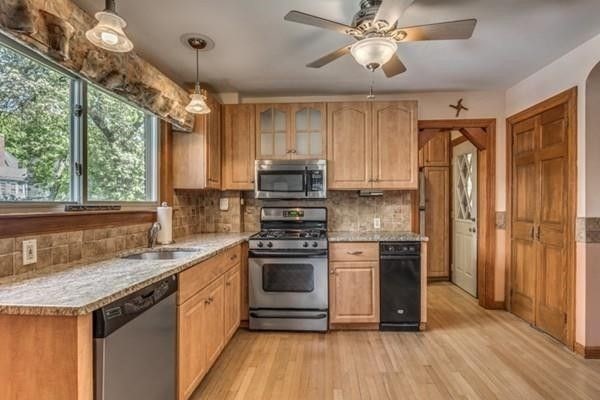 15 Homewood Road Boston, MA 02132 - Photo 7 of 17