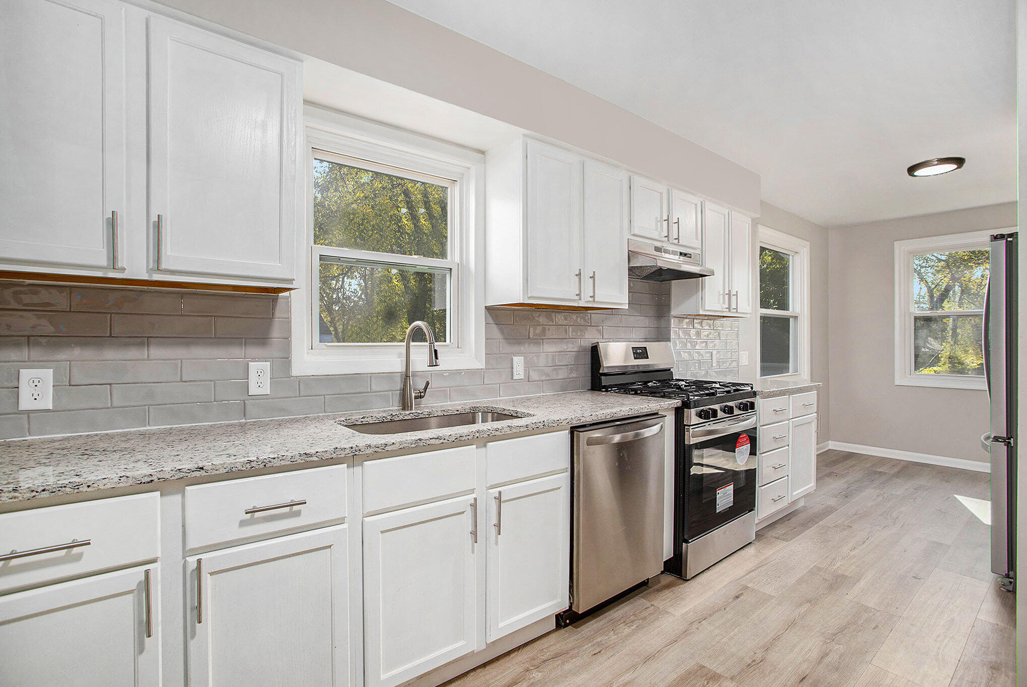160 Rook Street Battle Creek, MI 49014 - Photo 5 of 15 kitchen