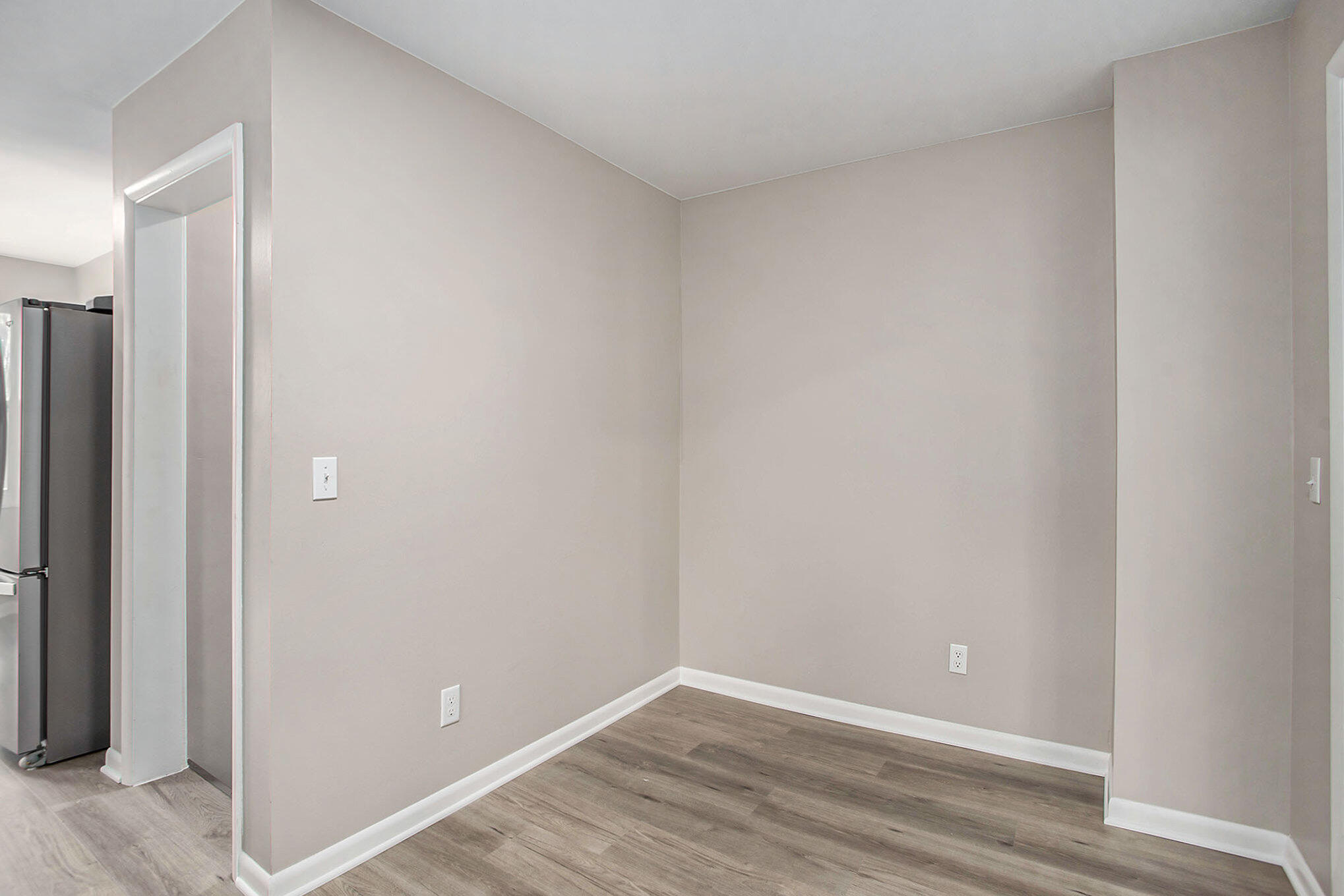 160 Rook Street Battle Creek, MI 49014 - Photo 7 of 15 kitchen eating area