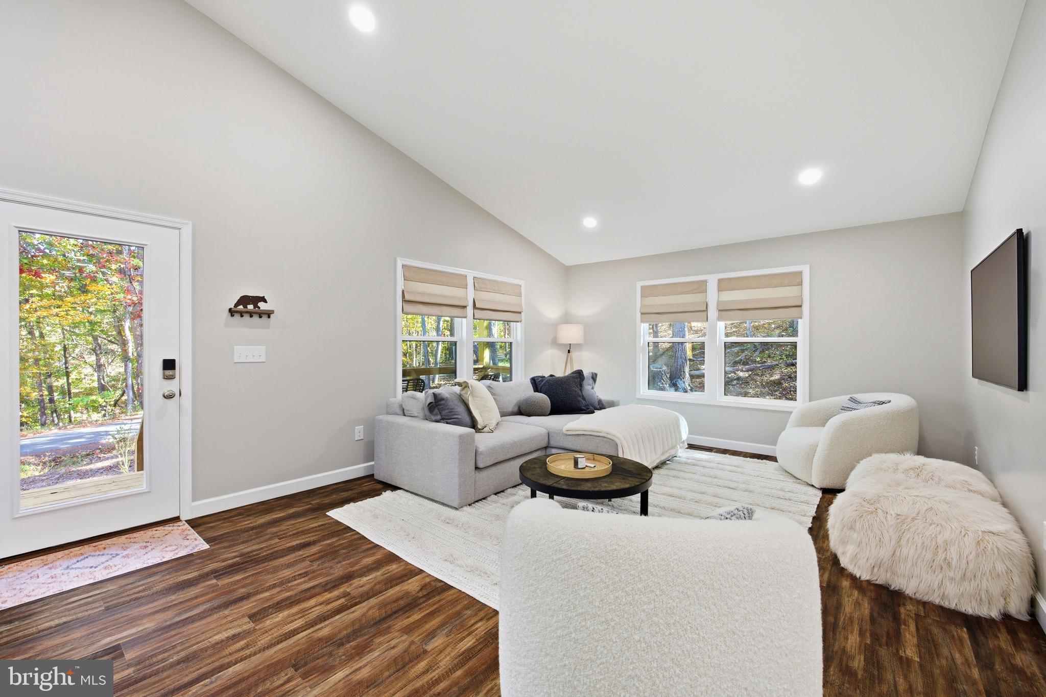 395 Deloris Road Mount Jackson, VA 22842 - Photo 19 of 48 a living room with furniture and wooden floor