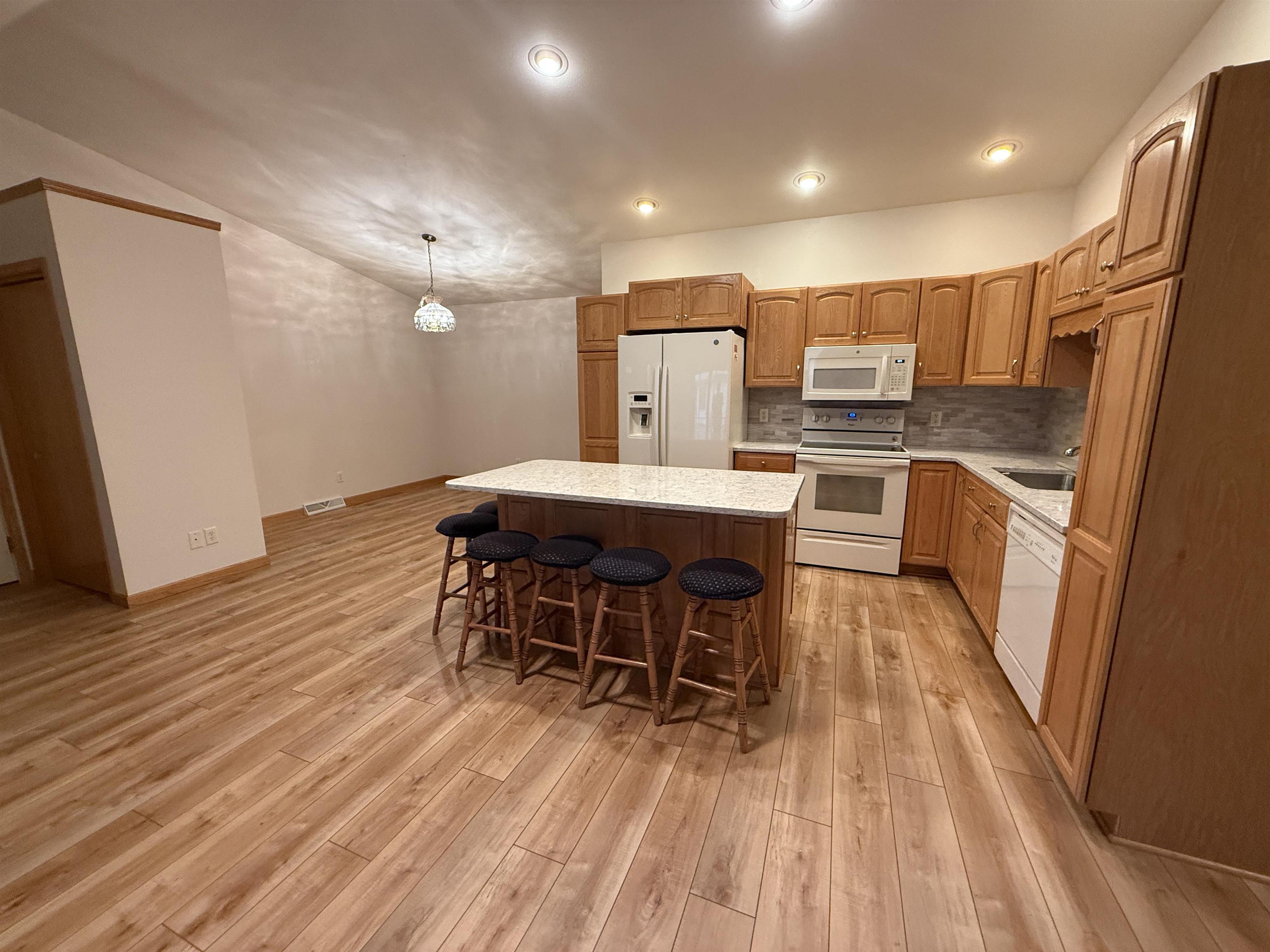 1607 Timber Trail Shawano, WI 54166 - Photo 4 of 19