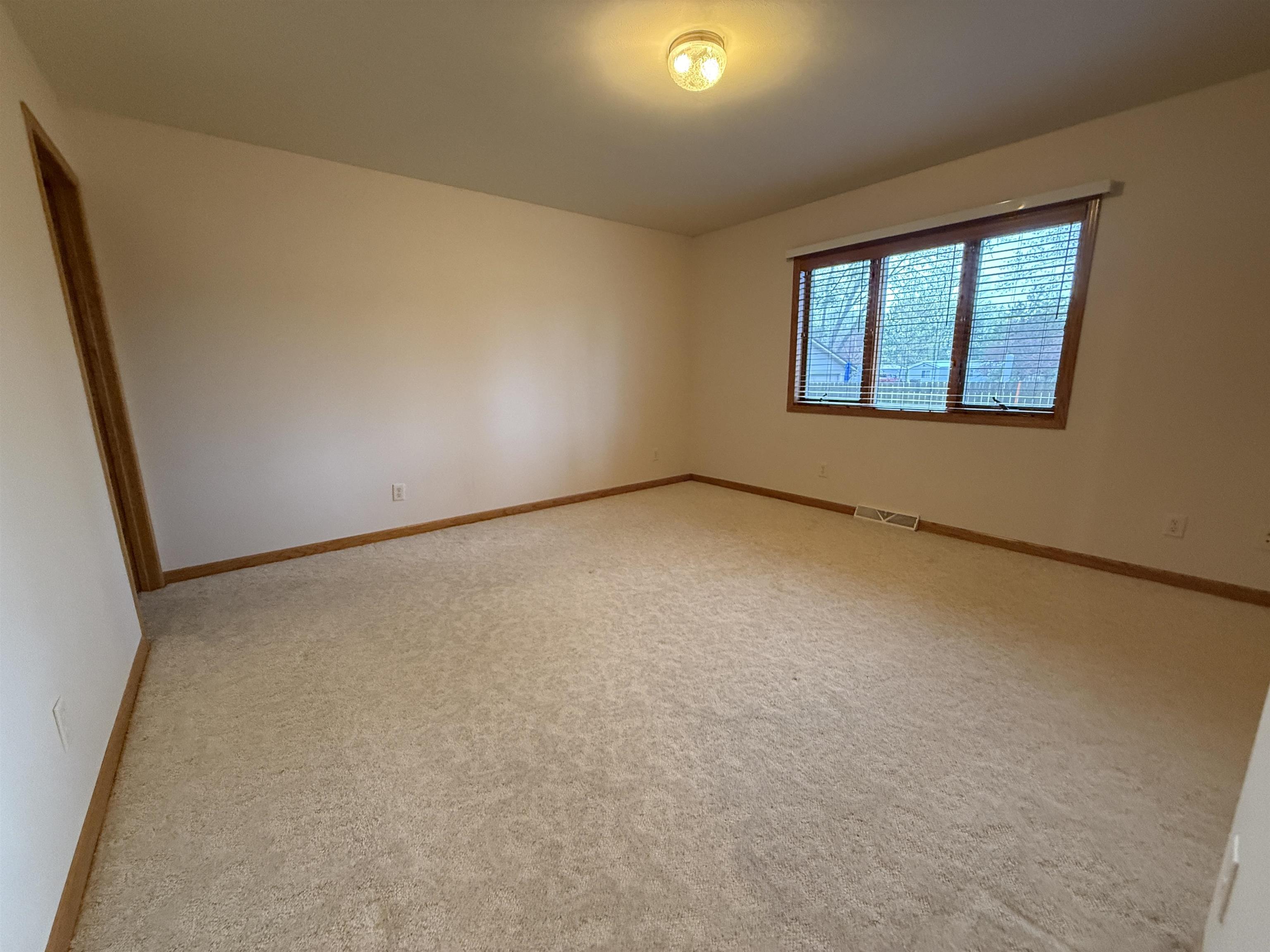 1607 Timber Trail Shawano, WI 54166 - Photo 7 of 19