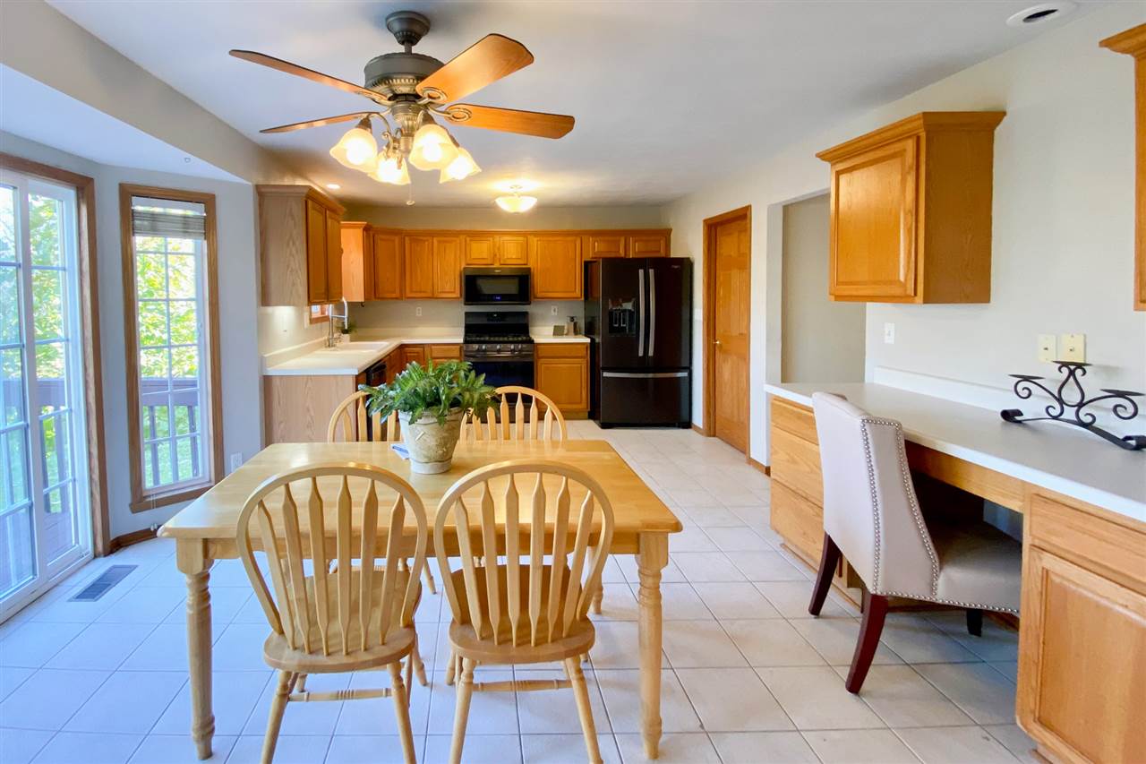 10617 Chicory Ridge Way Roscoe, IL 61073 - Photo 6 of 27