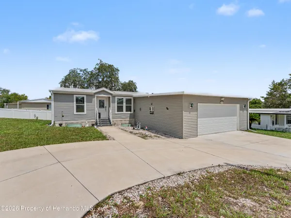 $329,900 | 12532 Fairway Avenue, Brooksville, FL 34613