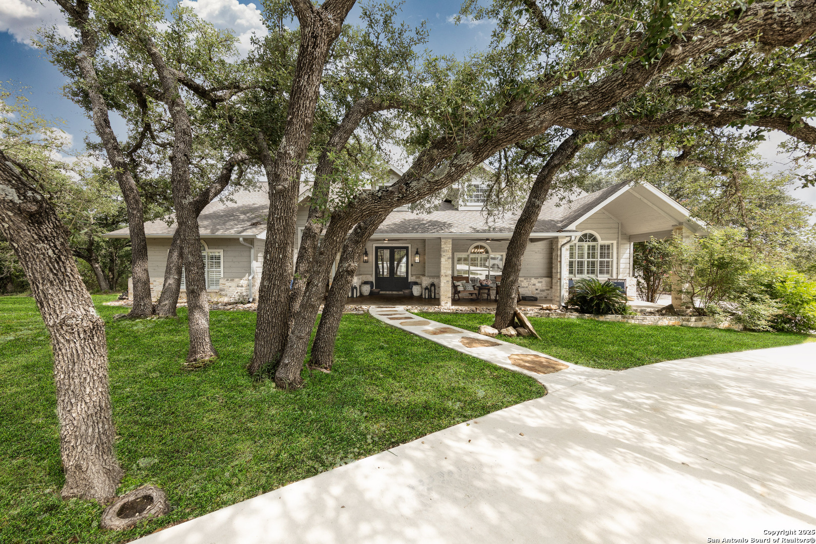 7046 Devonshire Drive Spring Branch, TX 78070 - Photo 2 of 49